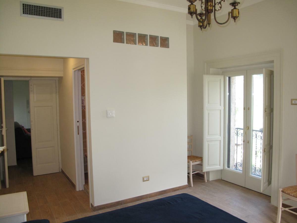 Aparthotel Casa Sarlo à Petina Extérieur photo