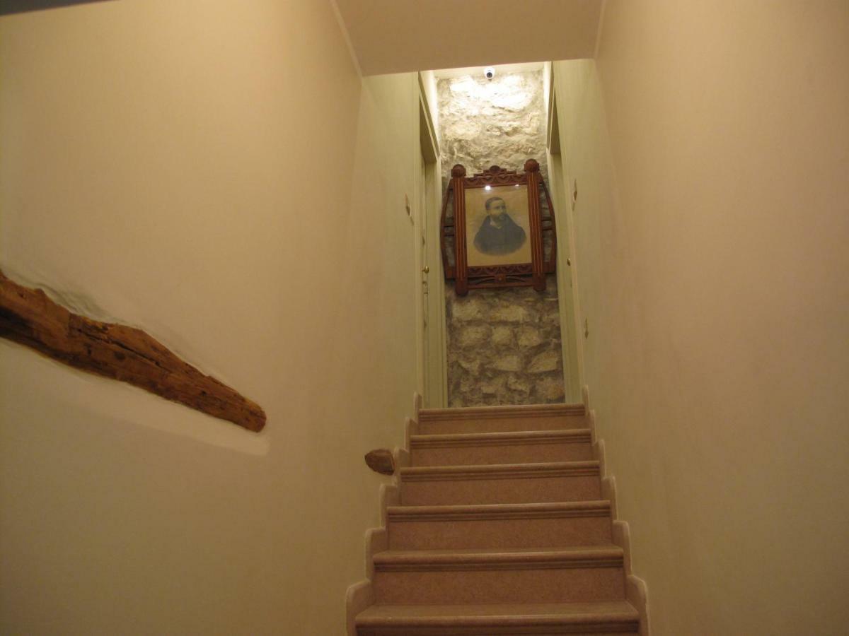 Aparthotel Casa Sarlo à Petina Extérieur photo