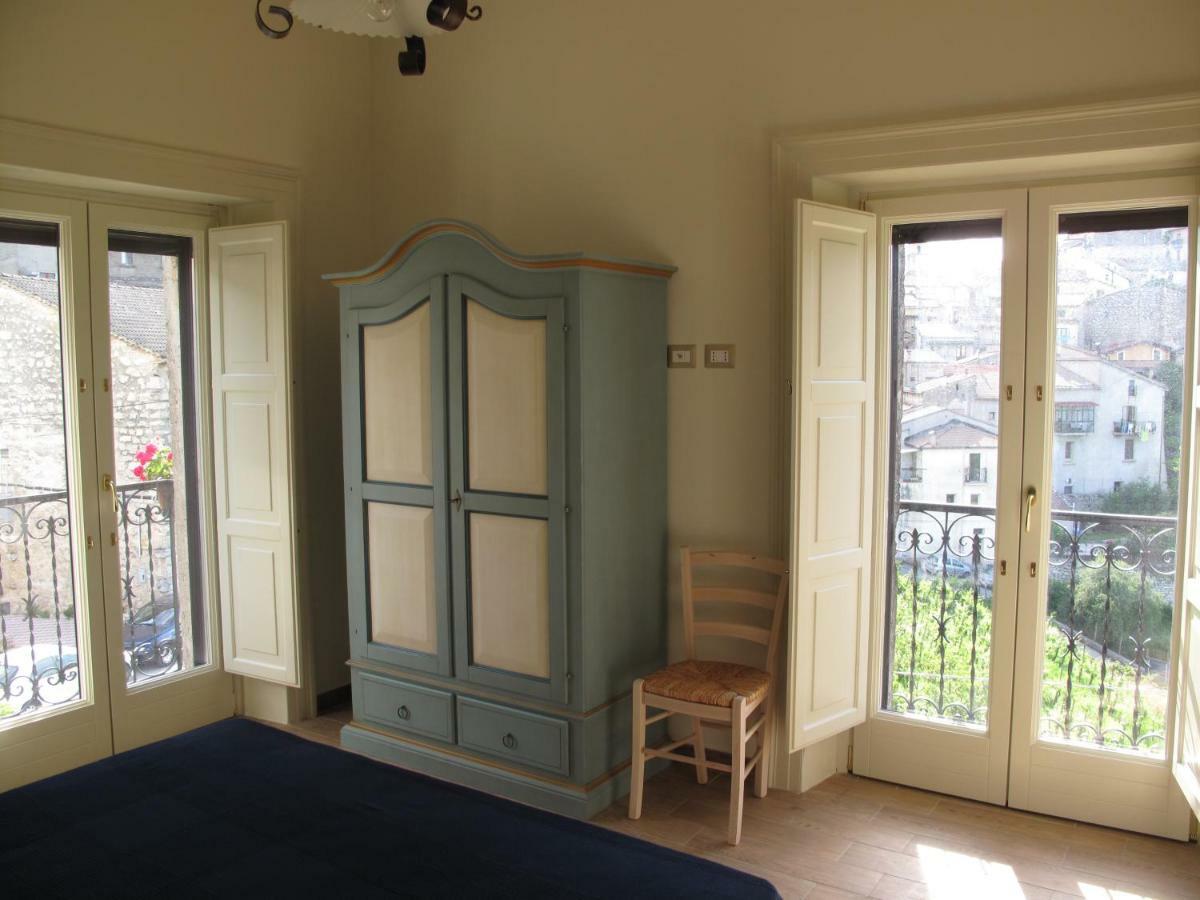 Aparthotel Casa Sarlo à Petina Extérieur photo