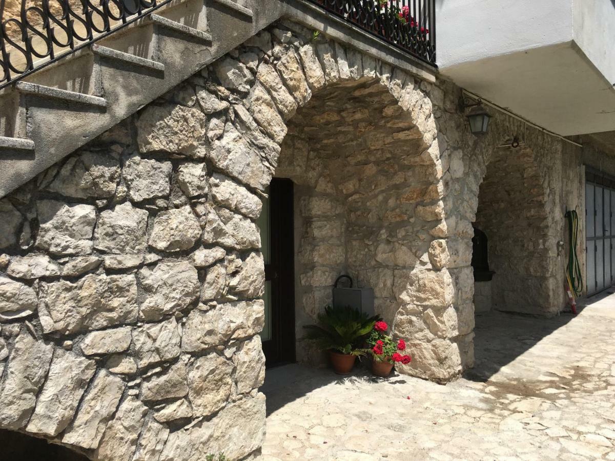Aparthotel Casa Sarlo à Petina Extérieur photo